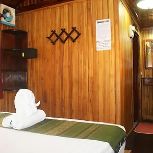 apple-guesthouse.hotelsluangprabang.com/